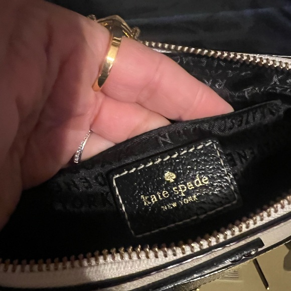 Kate Spade New York Wellesley Hanna Two-Tone Colorblock Crossbody - Picture 3 of 14